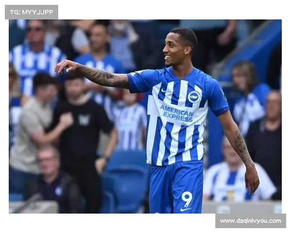 英超夏季转会风云再起 多家豪门争夺顶级球员最新动态揭秘