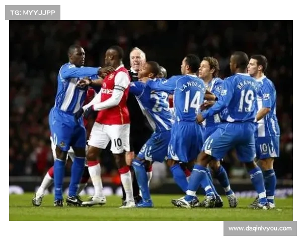 英超联赛加强安保措施保障球迷安全与赛事秩序的多维策略分析 英超联赛加强安保措施保障球迷安全与赛事秩序的多维策略分析